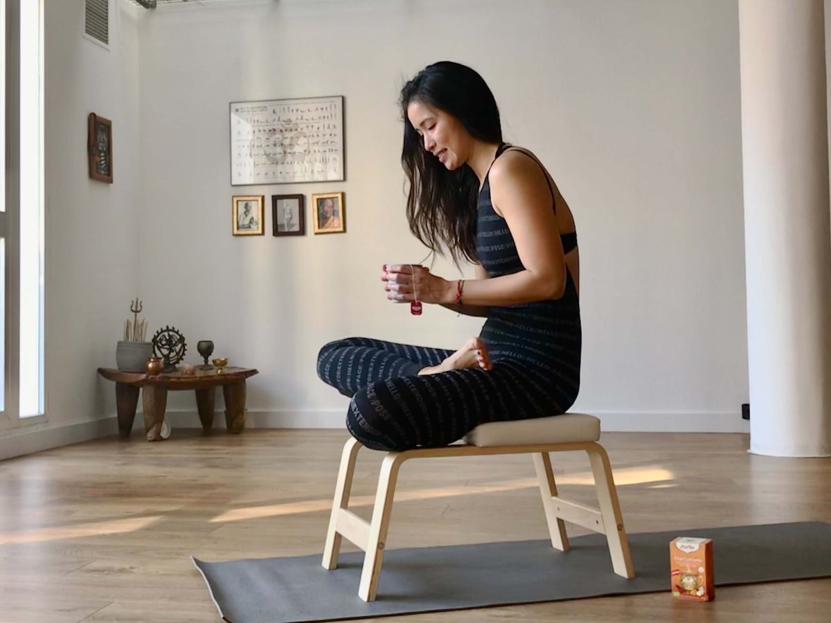 Cambiar tu noción del tiempo con un ritual de chai de cúrcuma - Xuan Lan  Yoga