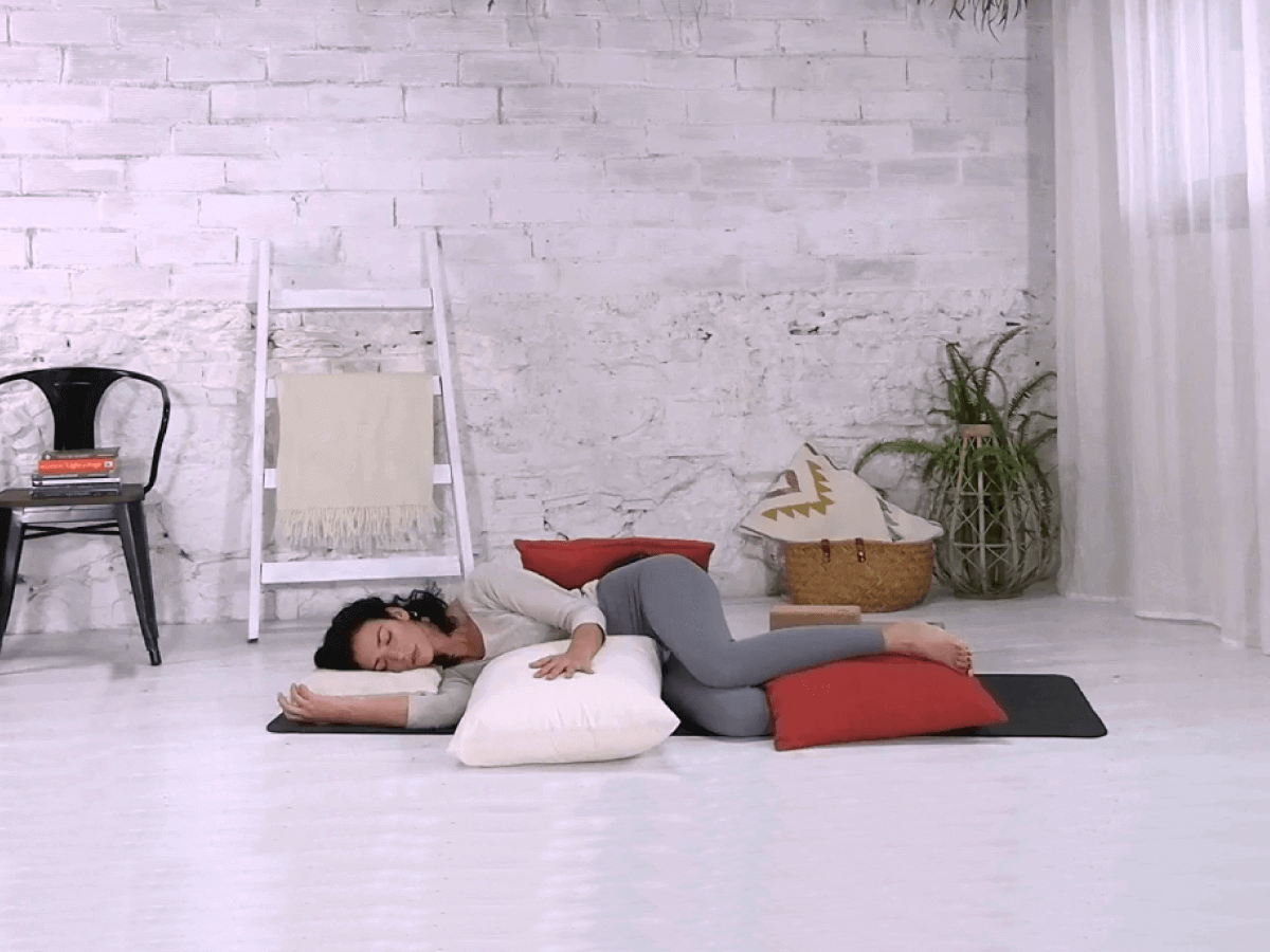Yoga Bolster para Posturas de Relajación y Estiramientos - MUNDOYOGA®