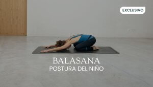 tutorial d balasana, postura del niño (XLYStudio)