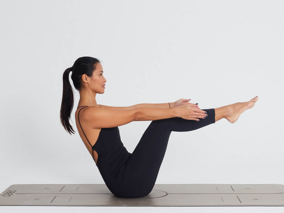Estas son las 3 posturas de yoga para principiantes y que también